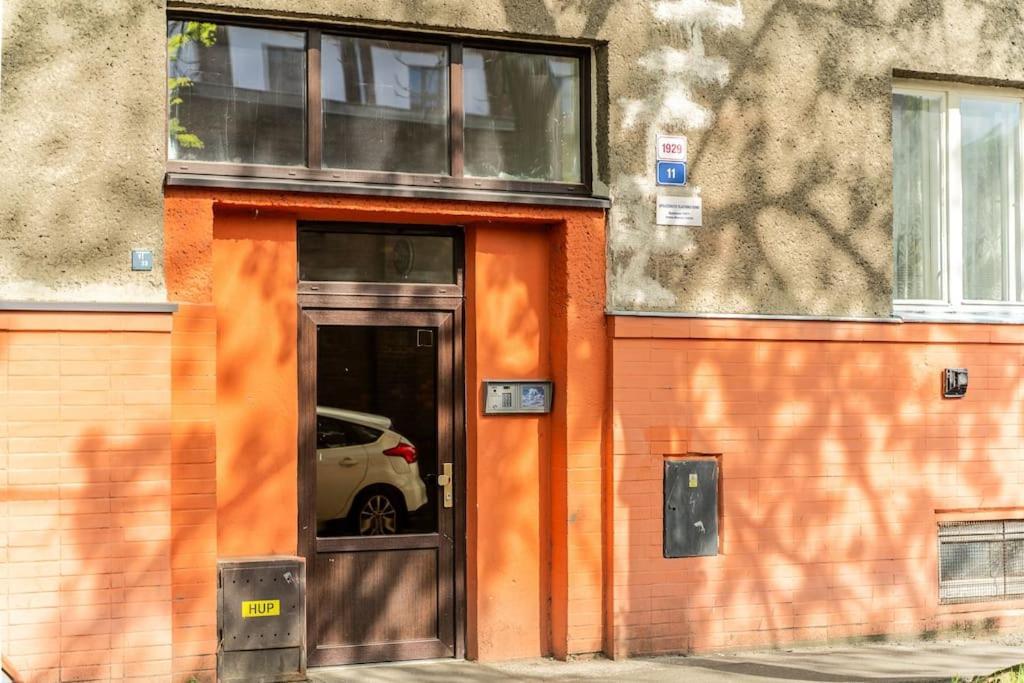 Myslbekova 5 Lägenhet Ostrava Exteriör bild